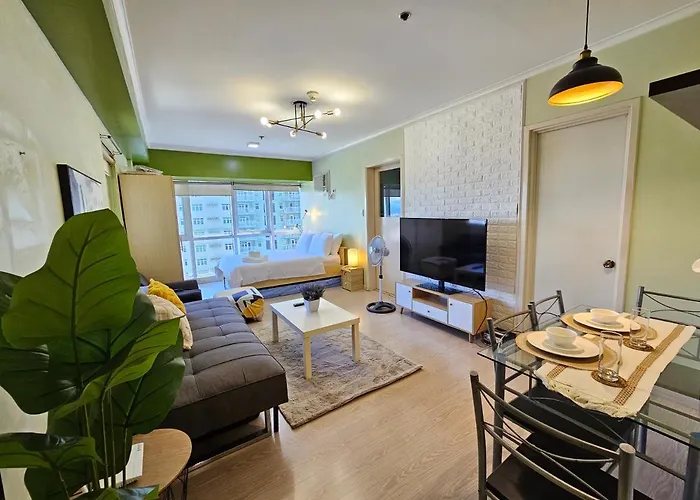 South Of Market Near High Street Bgc Classy & Stylish Studio, Location With View *