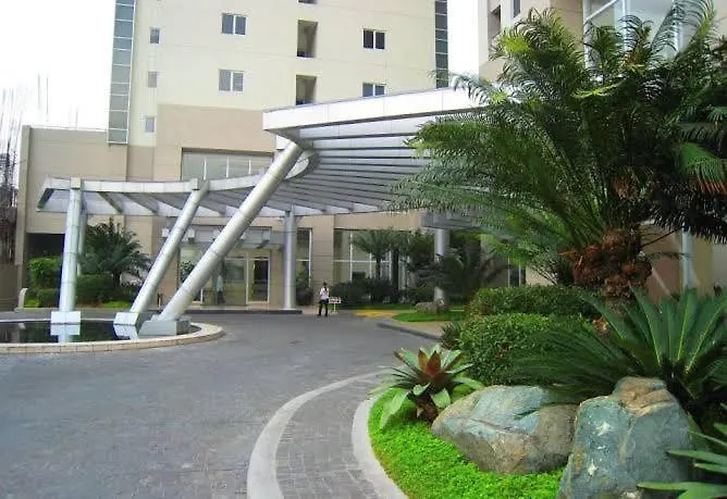 South Of Market Near High Street Bgc Classy & Stylish Studio, Location With View شقة مانيلا